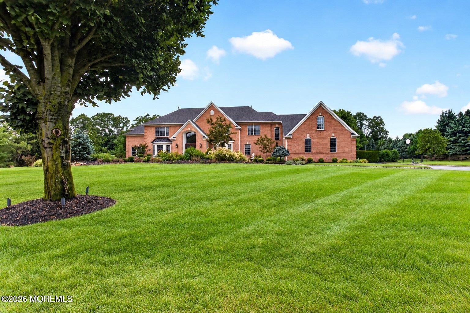 10 Maacka Drive