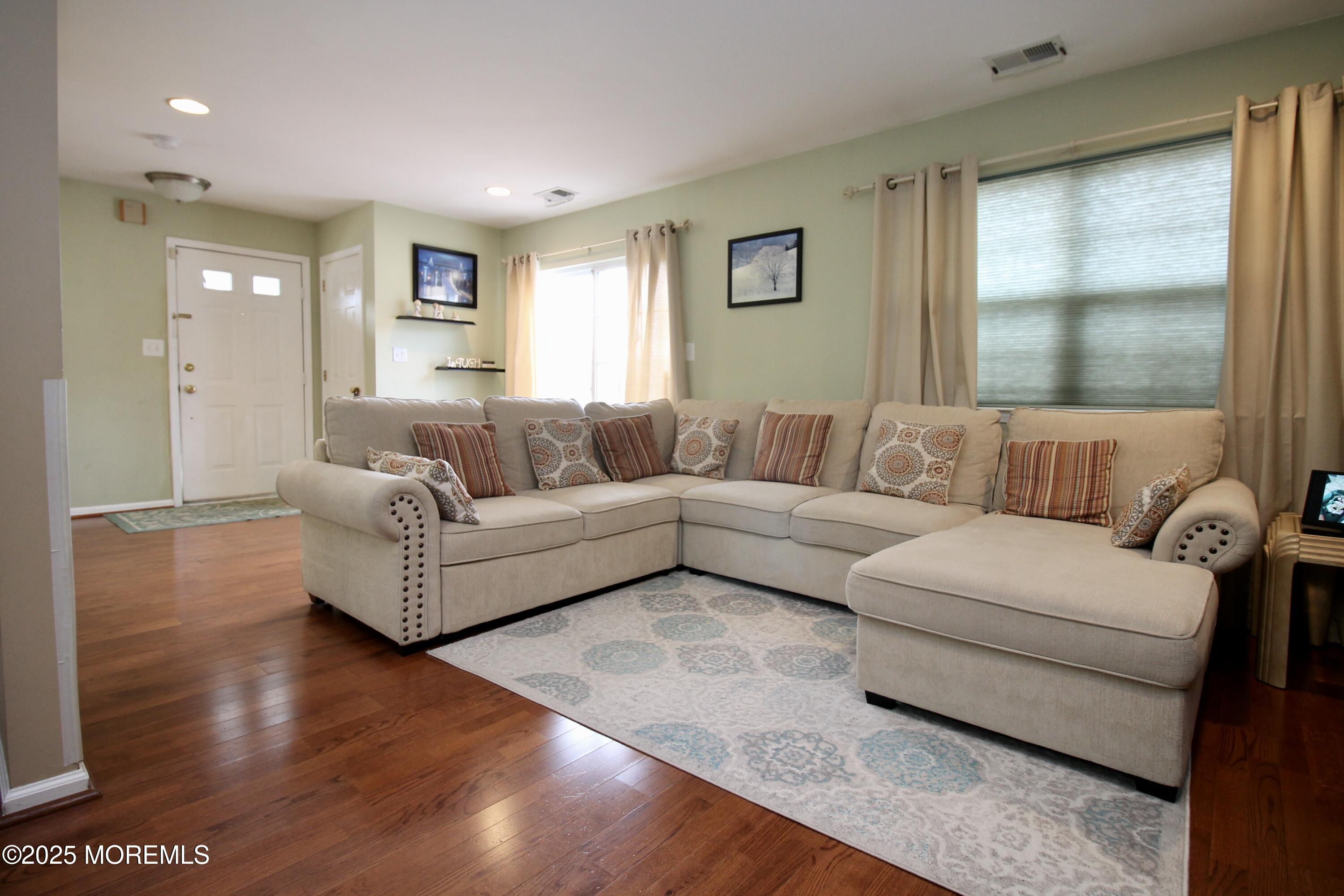 99 Watson Court #1000, Howell, New Jersey image 9