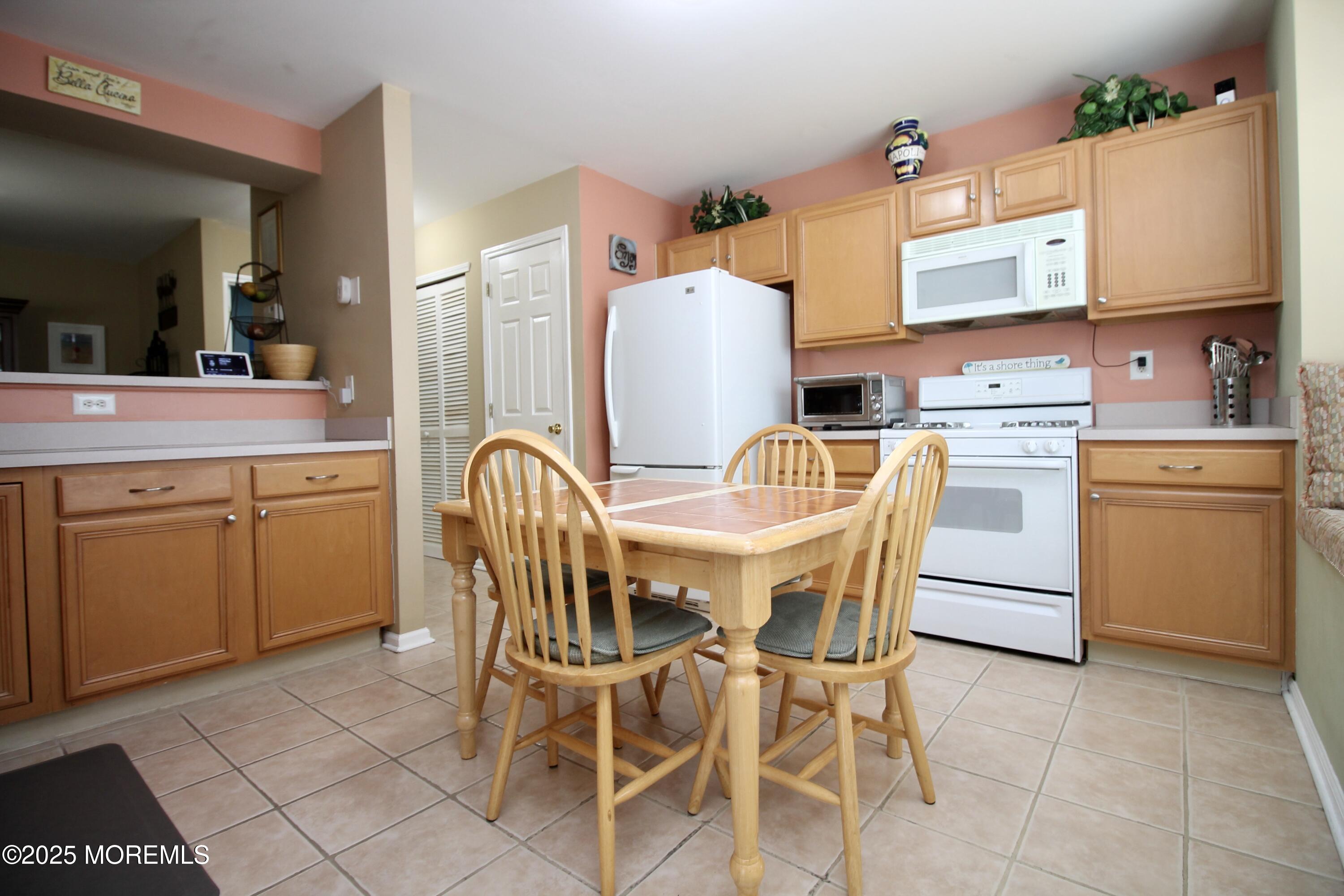 99 Watson Court #1000, Howell, New Jersey image 12
