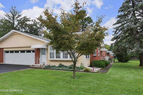 Homes For Sale - 11 B Lenape Drive<br/> Whiting, NJ 08759