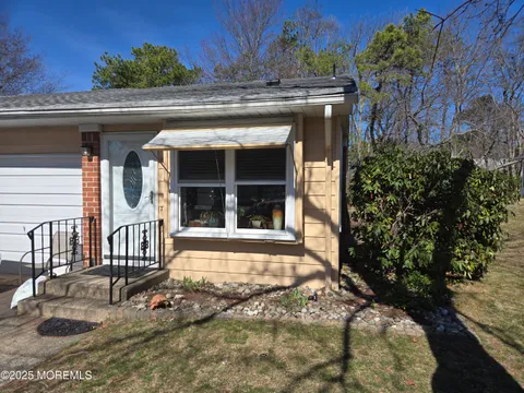 MLS: 22508243