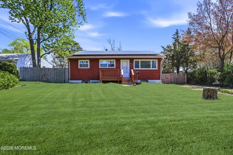 MLS: 22611849