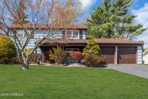 Photo of 37 Faith Lane, Aberdeen, NJ 07747 (MLS # 22610603)