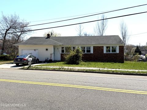 Photo of 59 Walnut Street, Toms River, NJ 08753 (MLS # 22611234)