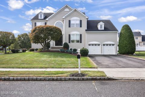 Photo of 301 Colgate Way, Freehold, NJ 07728 (MLS # 22531007)