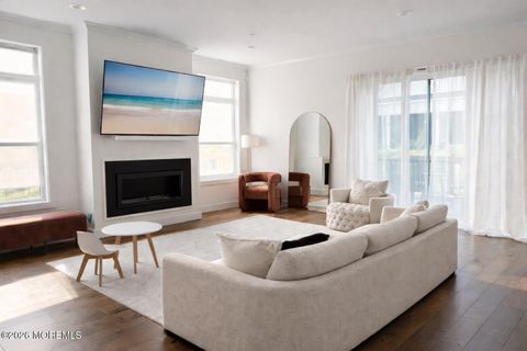 2 Valiant Court Middletown NJ 07748