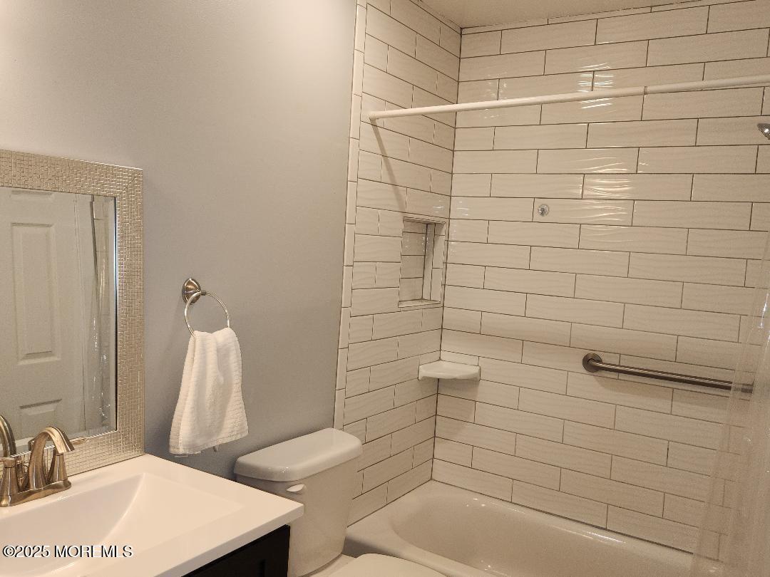 104 Violet Lane, Jackson, New Jersey image 13