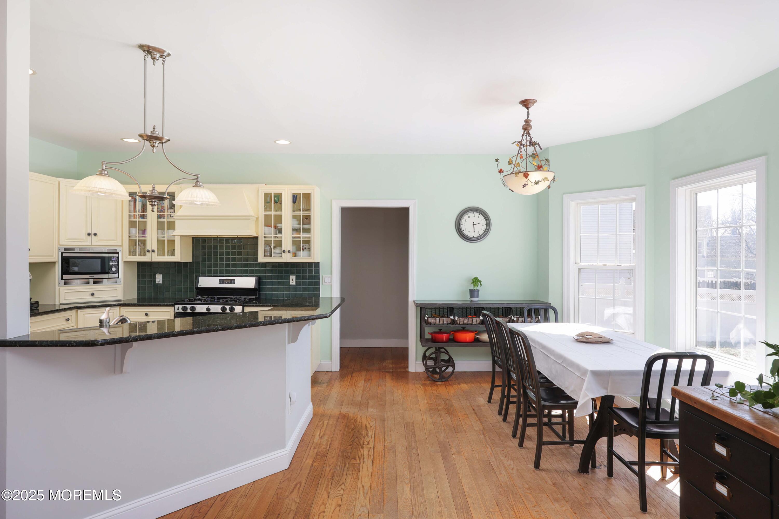 8 Oak Leaf Drive, Belford, New Jersey image 17