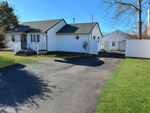 Photo of 16 Rustic Drive, Howell, NJ 07731 (MLS # 22601189)