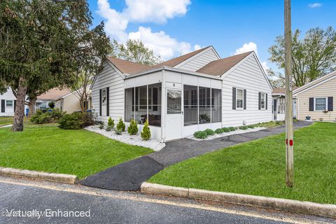 Photo of 15 Dover Walk #1015, Toms River, NJ 08753 (MLS # 22611416)