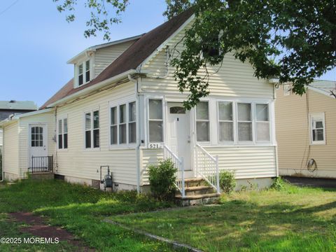 Homes For Sale - 521 E Point Pleasant Avenue<br/> Ocean Gate, NJ 08740