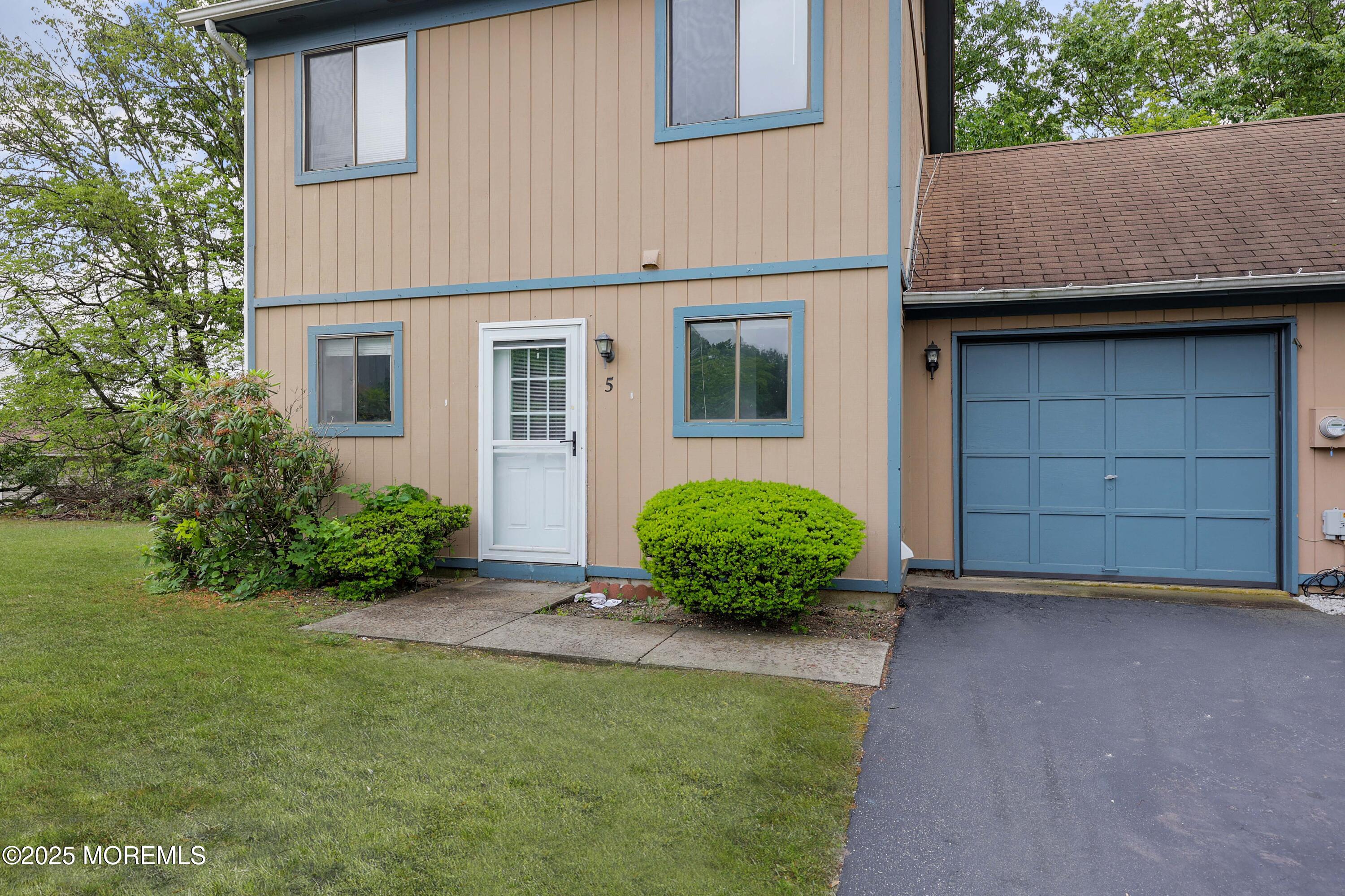 5 Swallow Lane #1000, Howell, New Jersey image 2