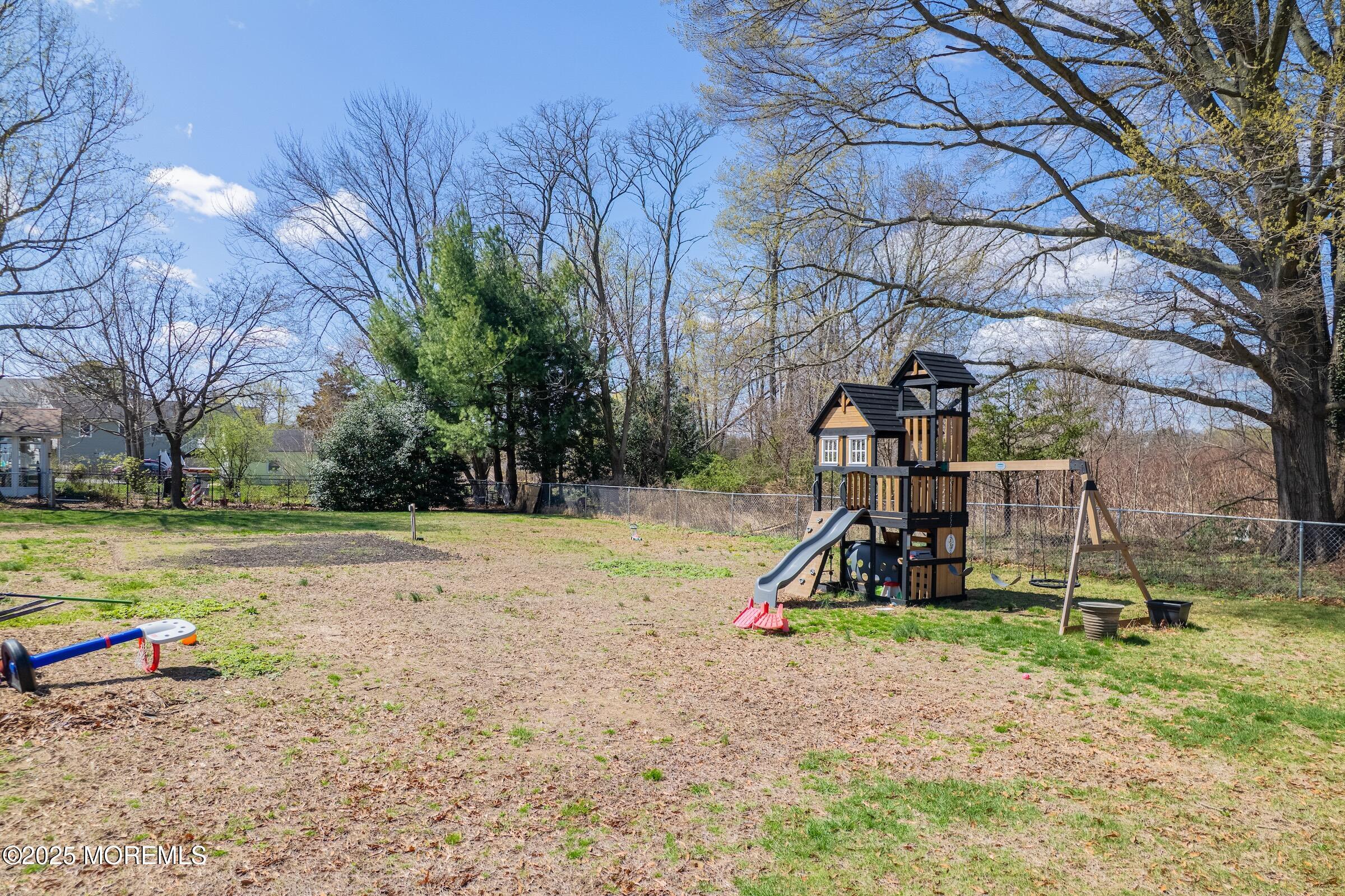 148 Church Street, Belford, New Jersey image 16