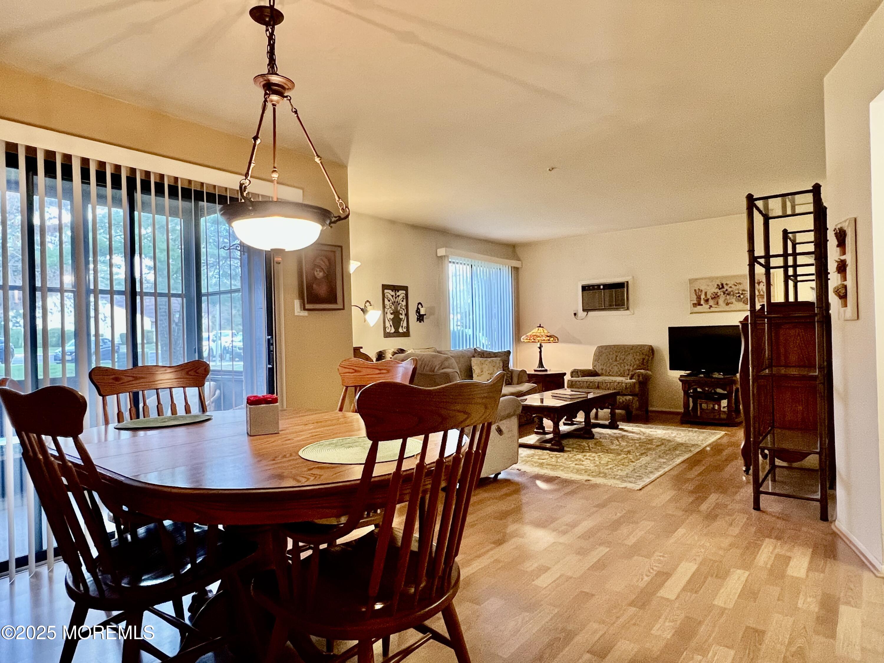 65 Overlook Way #E, Manalapan, New Jersey image 5