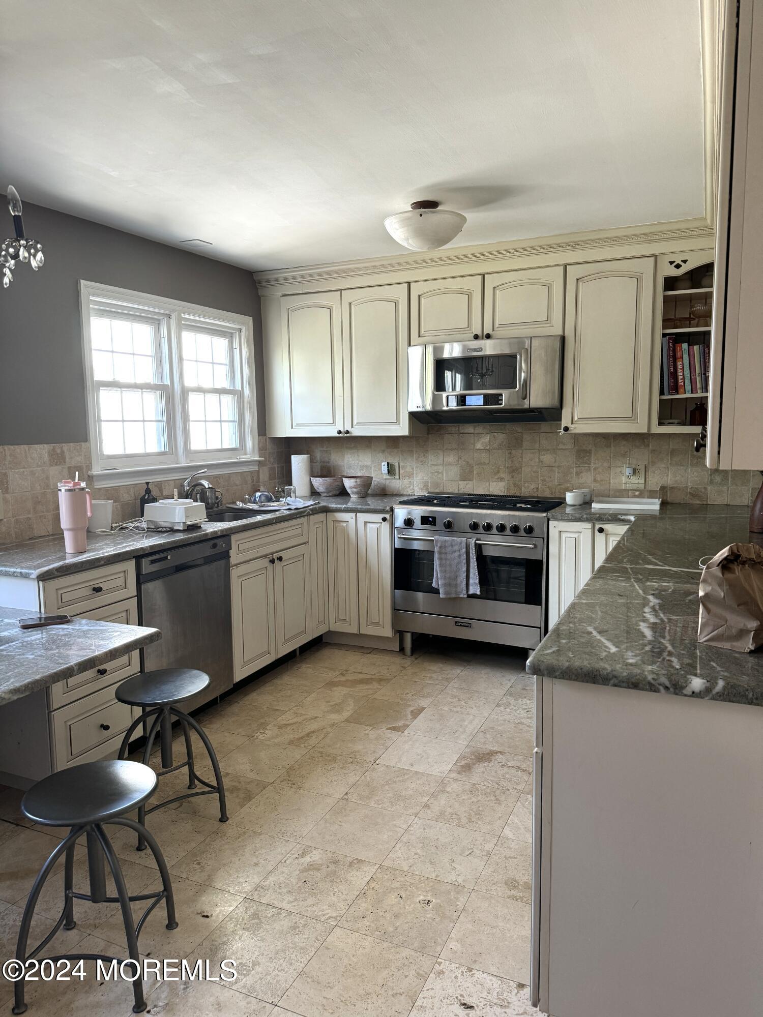 537 Cedar Avenue, West Long Branch, New Jersey image 3