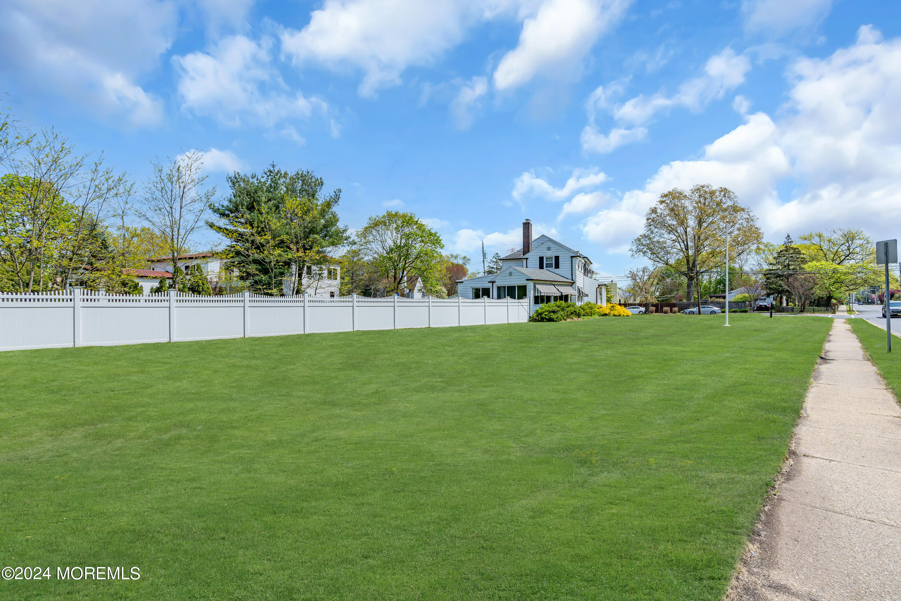 537 Cedar Avenue, West Long Branch, New Jersey image 13