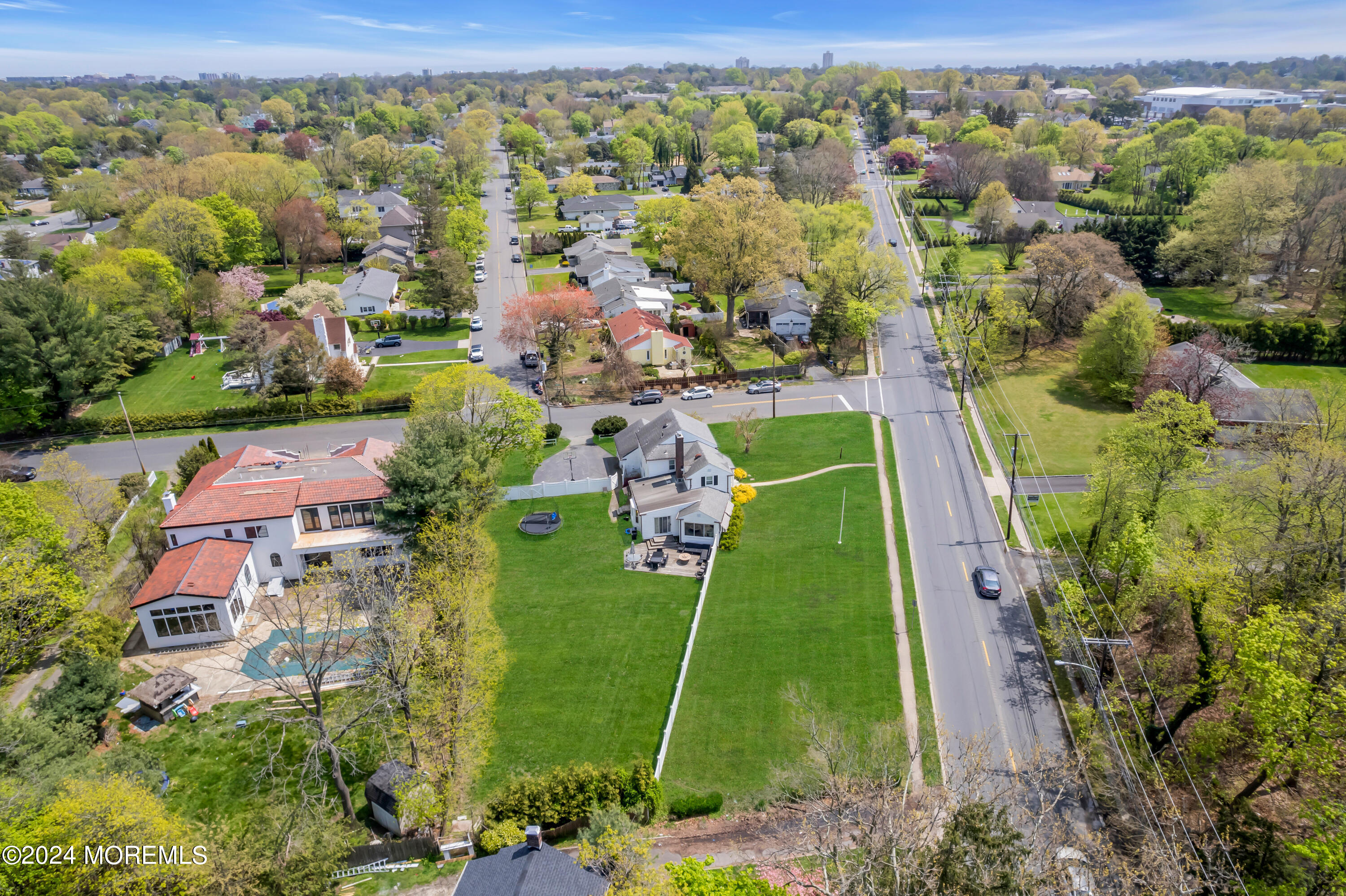 537 Cedar Avenue, West Long Branch, New Jersey image 35