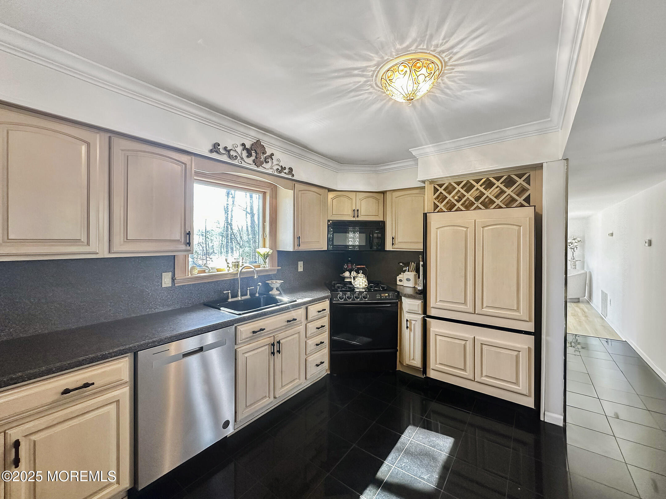23 Duncan Drive, Marlboro, New Jersey image 7