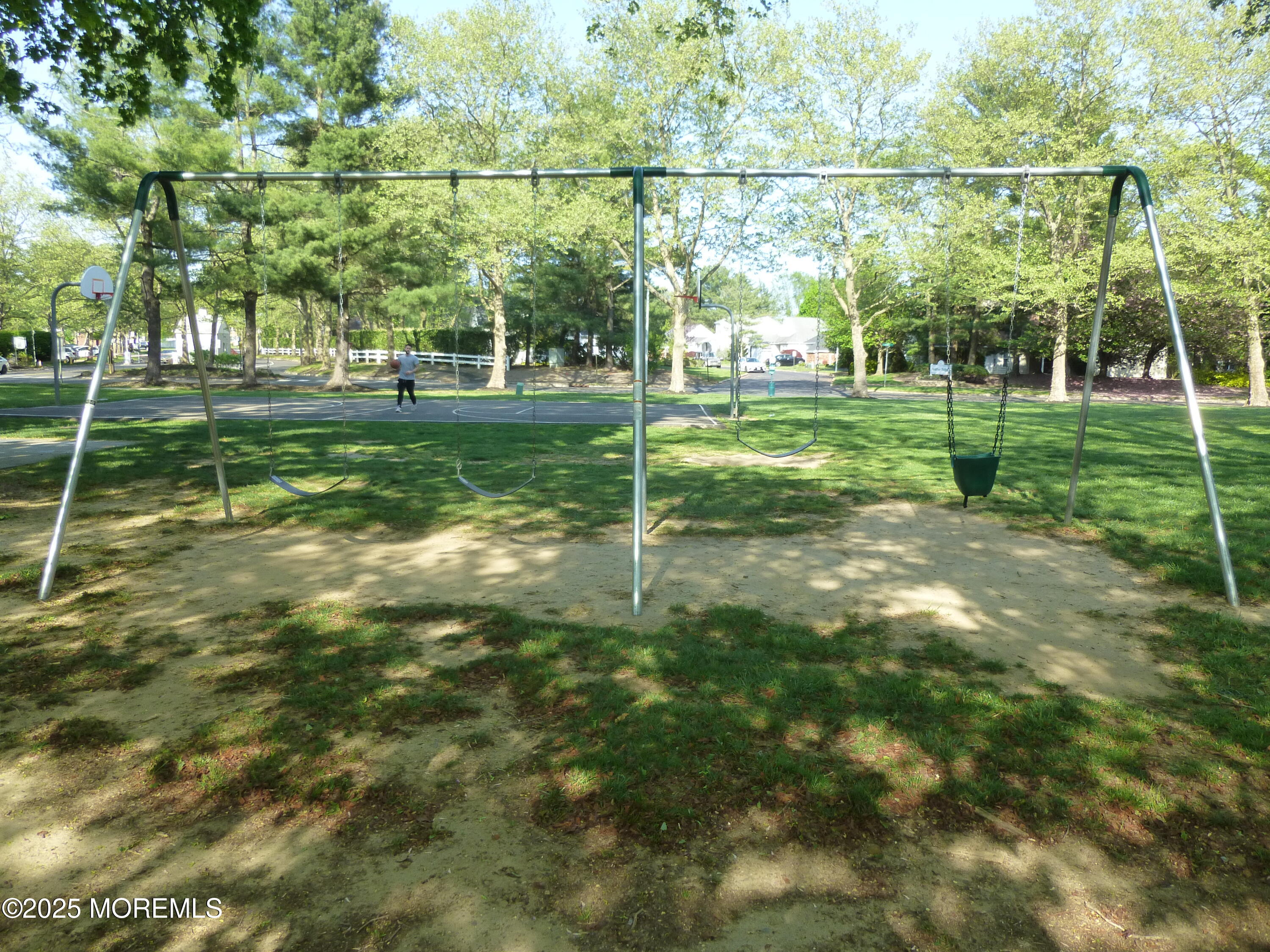 280 Tulip Lane, Freehold, New Jersey image 44