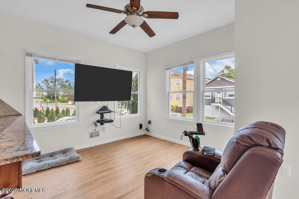 610 Monmouth Avenue, Port Monmouth, New Jersey image 4