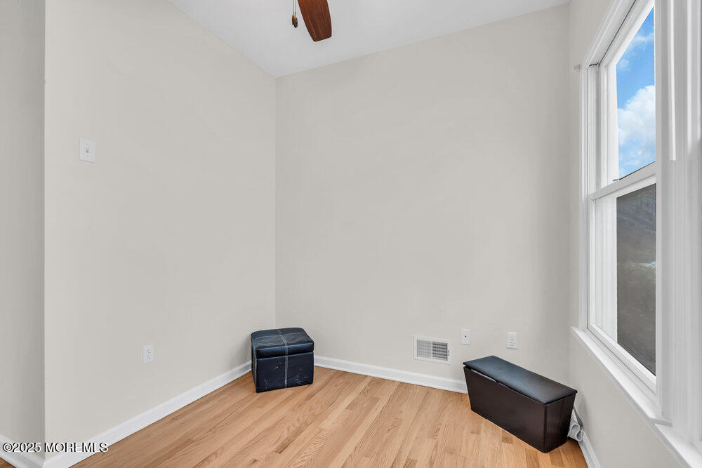 610 Monmouth Avenue, Port Monmouth, New Jersey image 12