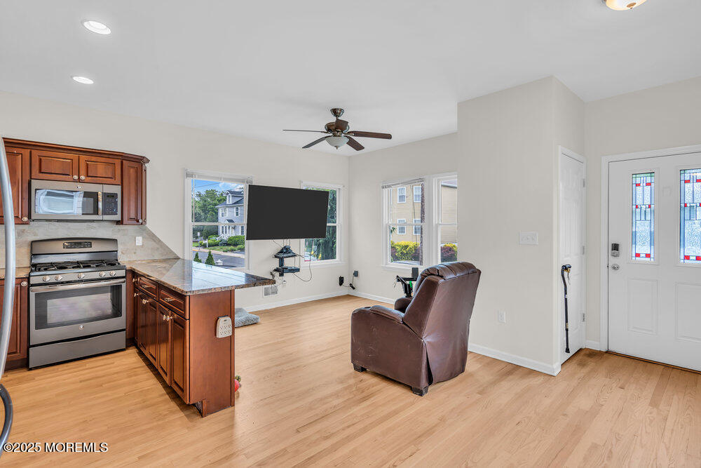 610 Monmouth Avenue, Port Monmouth, New Jersey image 6