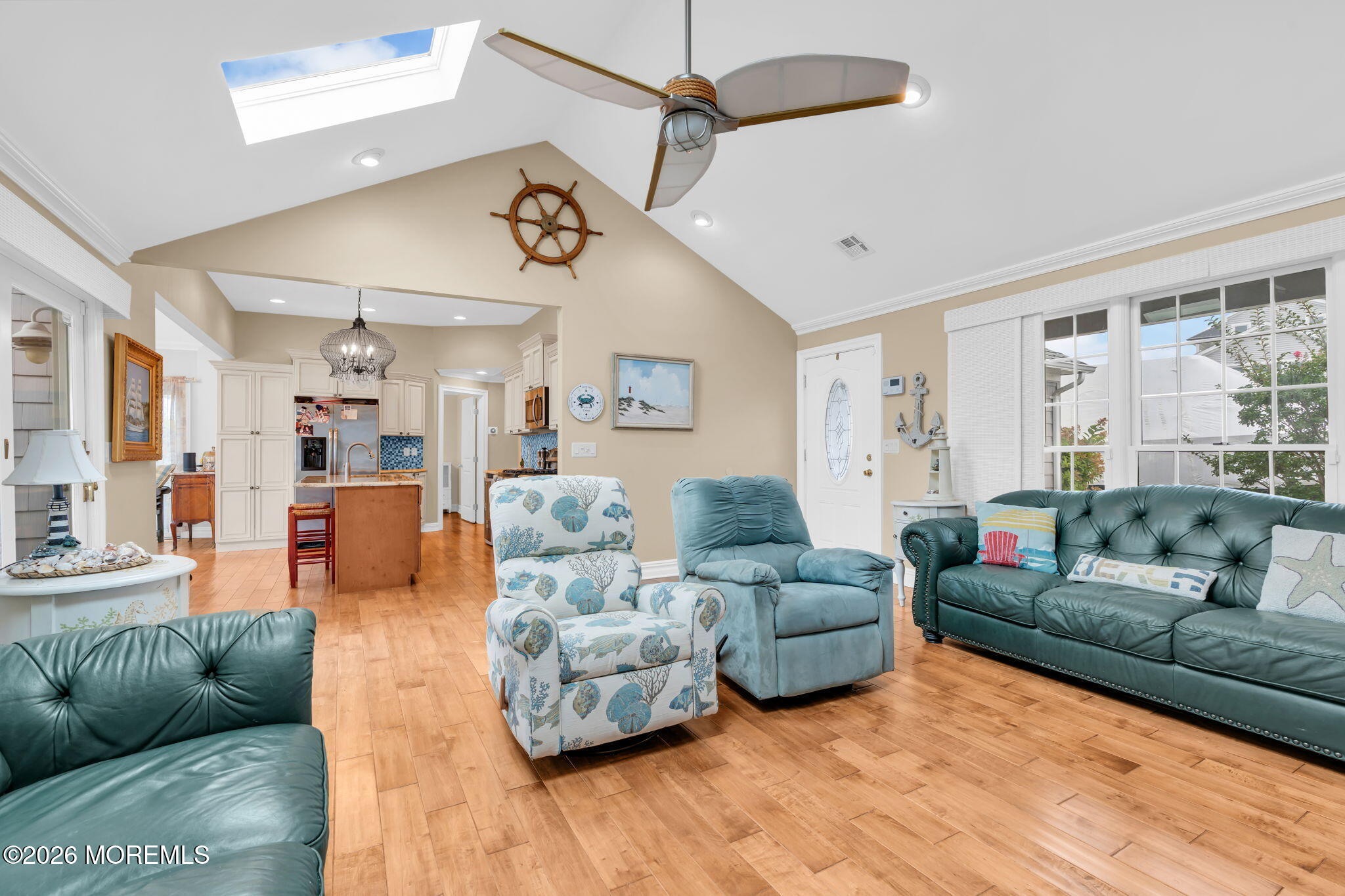 323 Bay Lane