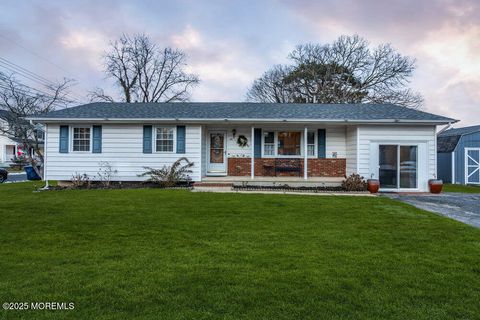 46 Bowline Street Beachwood NJ 08722