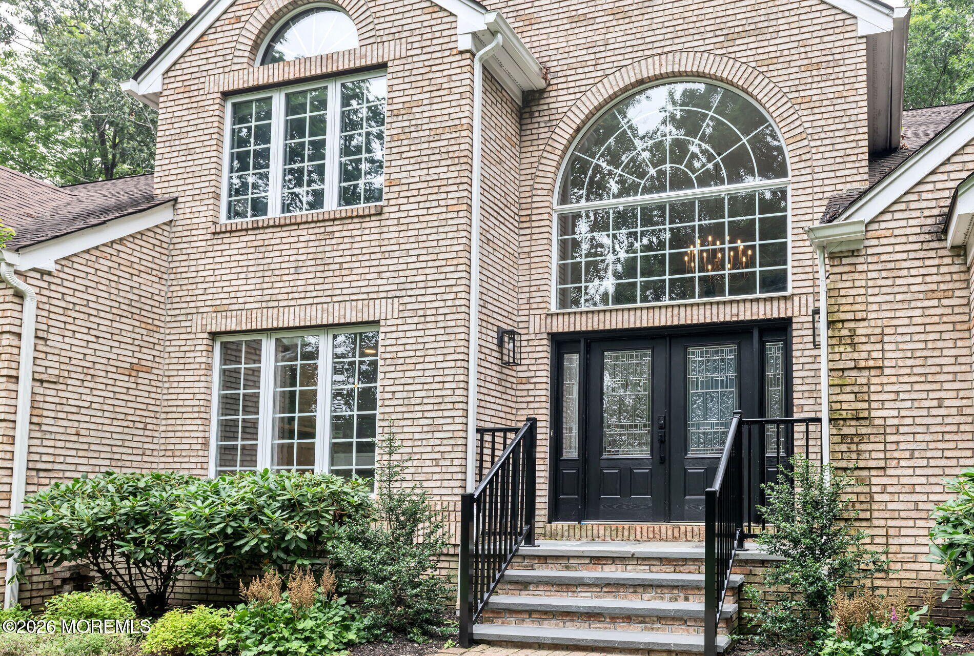 15 Crescent Ridge Road