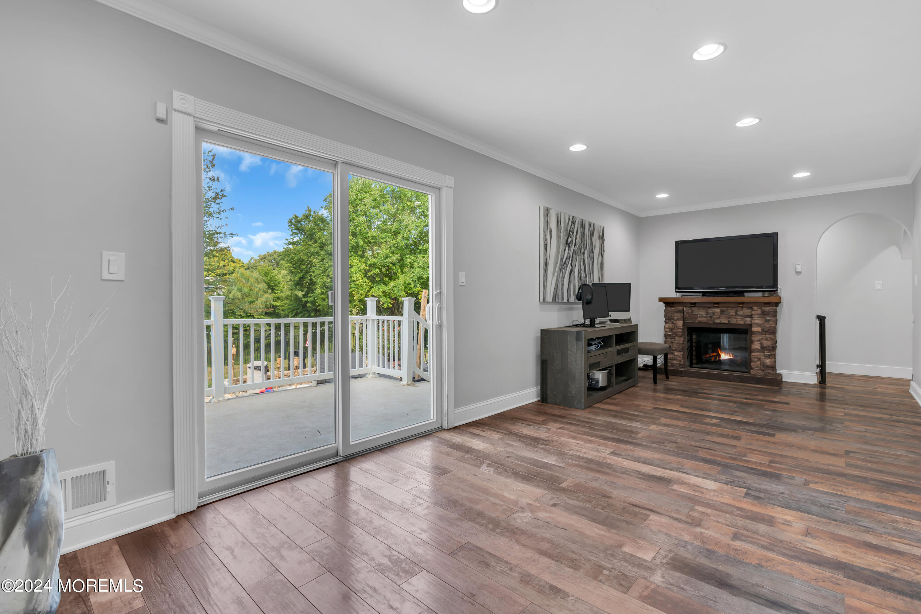 1004 Sheila Drive, Toms River, New Jersey image 22