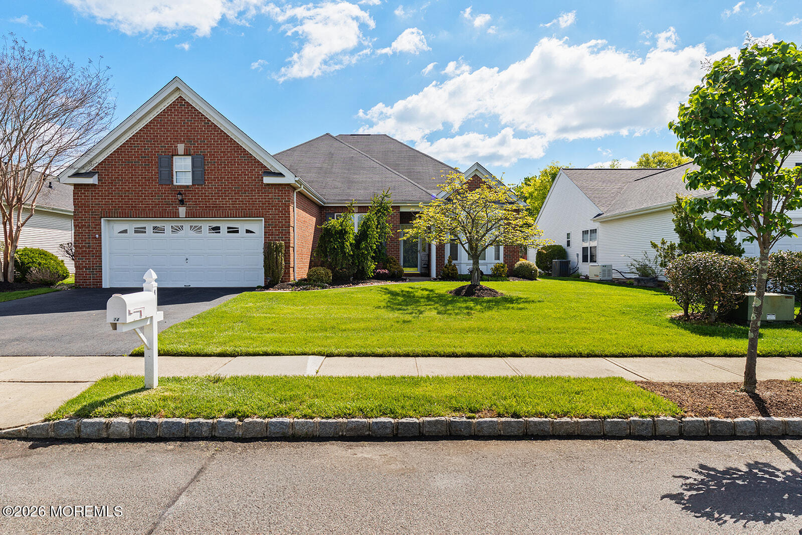 14 Williamsburg Court