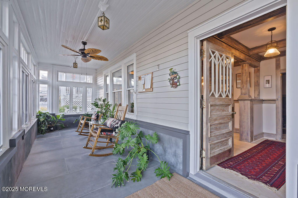 25 Shrewsbury Avenue