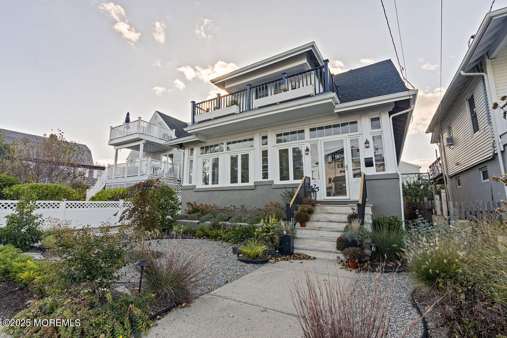 25 Shrewsbury Avenue