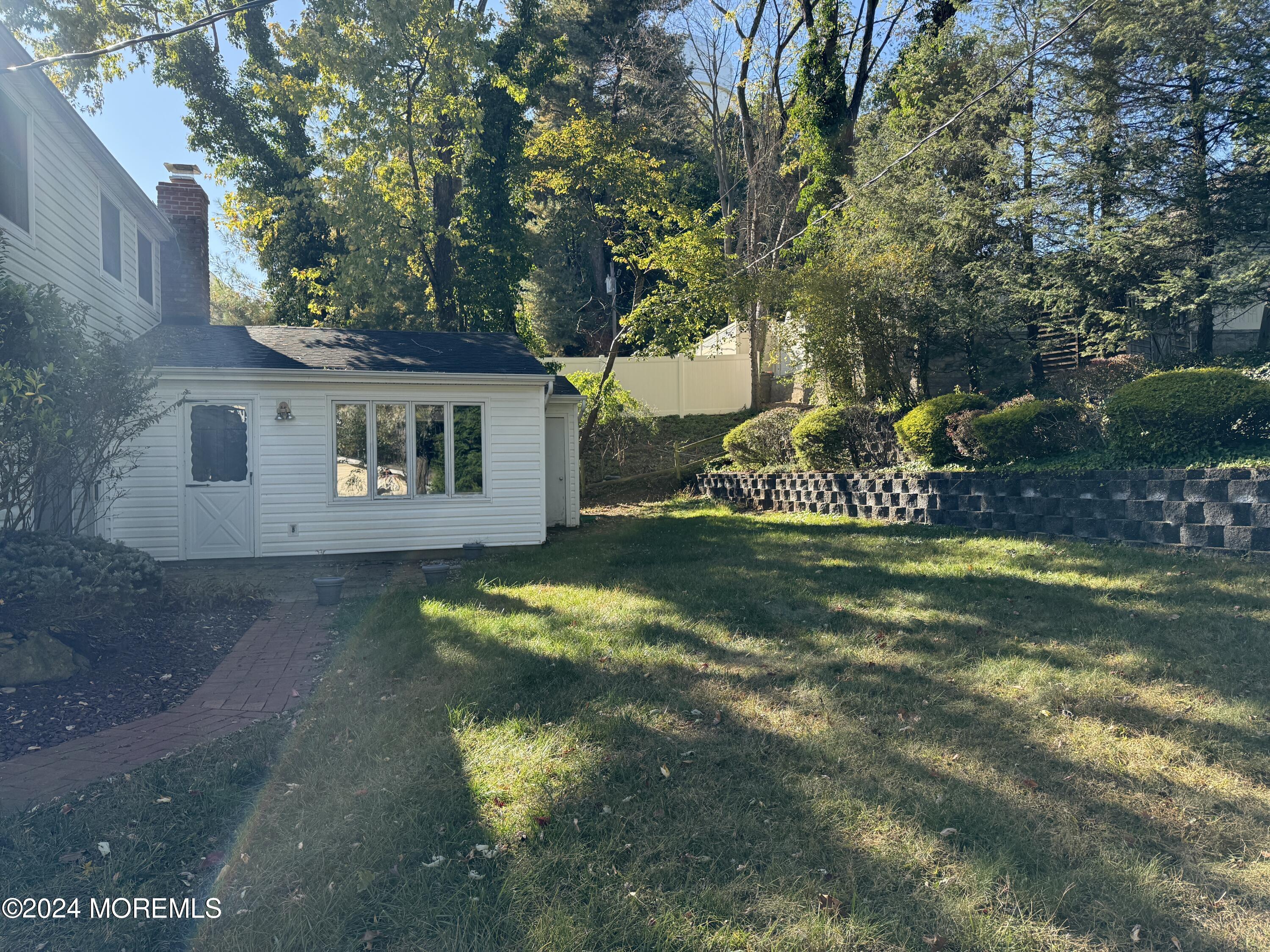 103 Idlebrook Lane, Aberdeen, New Jersey image 8