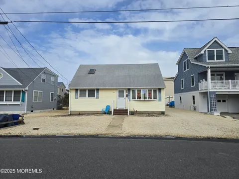 237 N 3rd Street, Surf City, NJ 08008 - #: 22506568