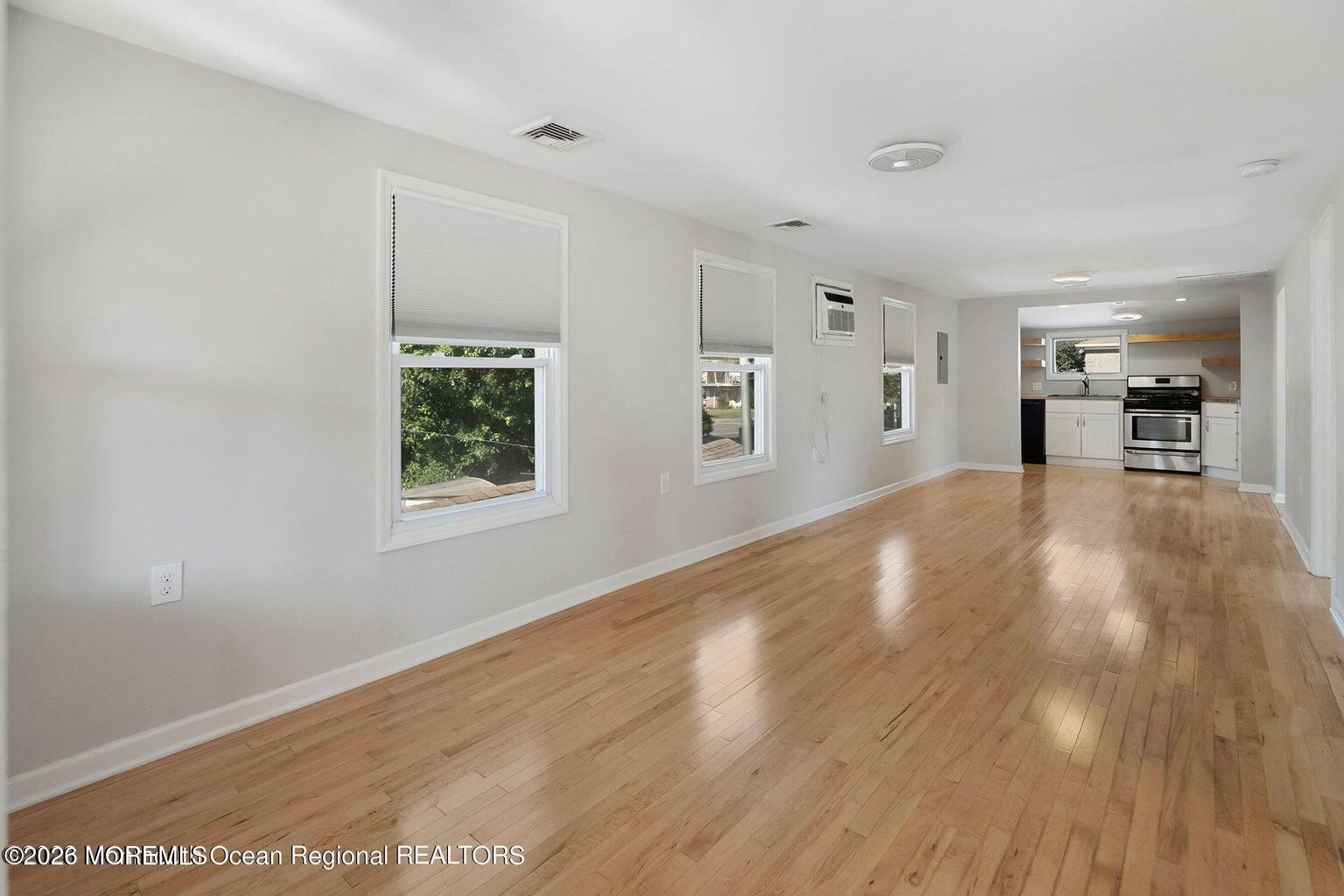 9 Gravelly Point Road 4
