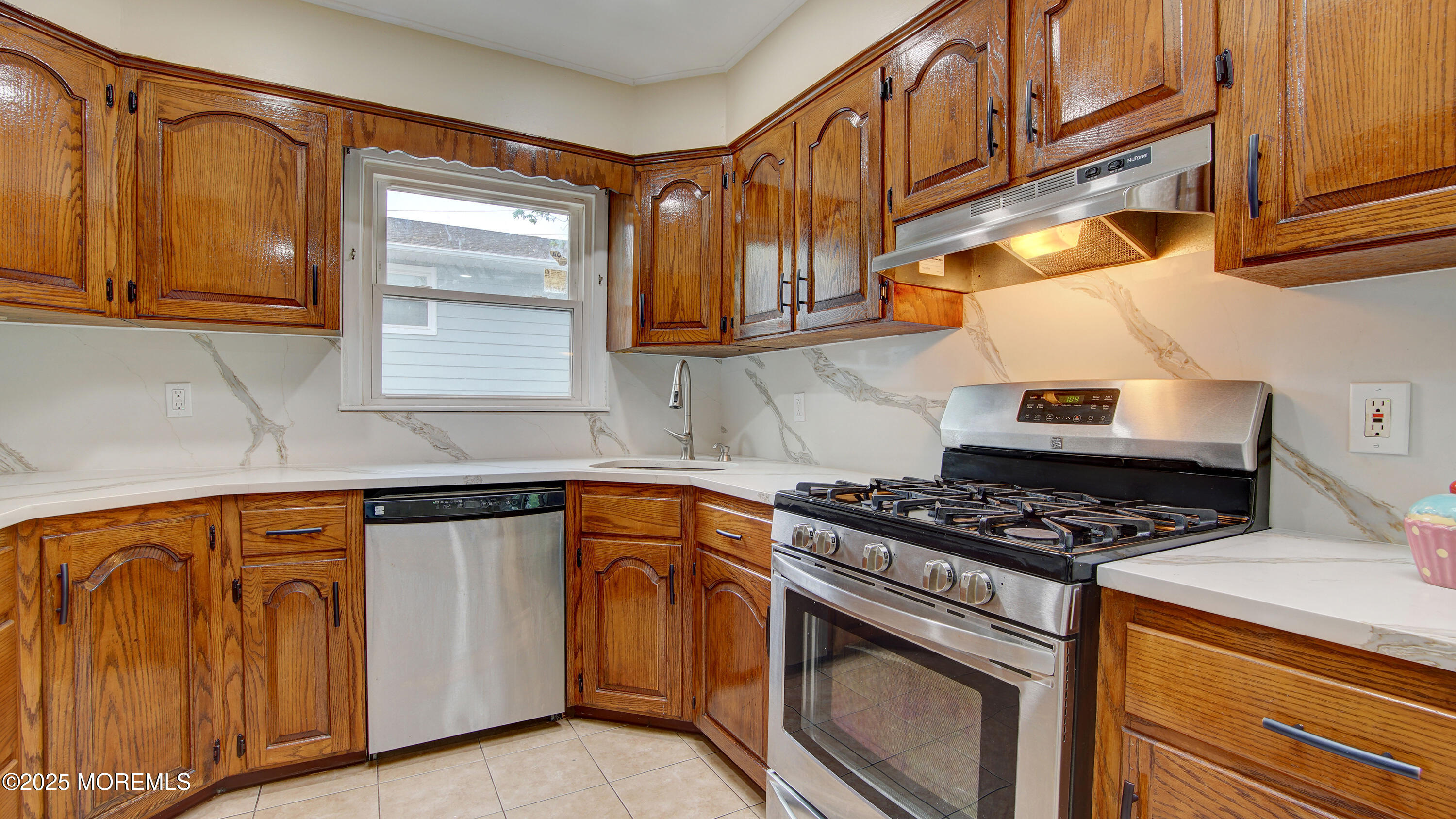 1487 Columbia Drive, North Brunswick, New Jersey image 16