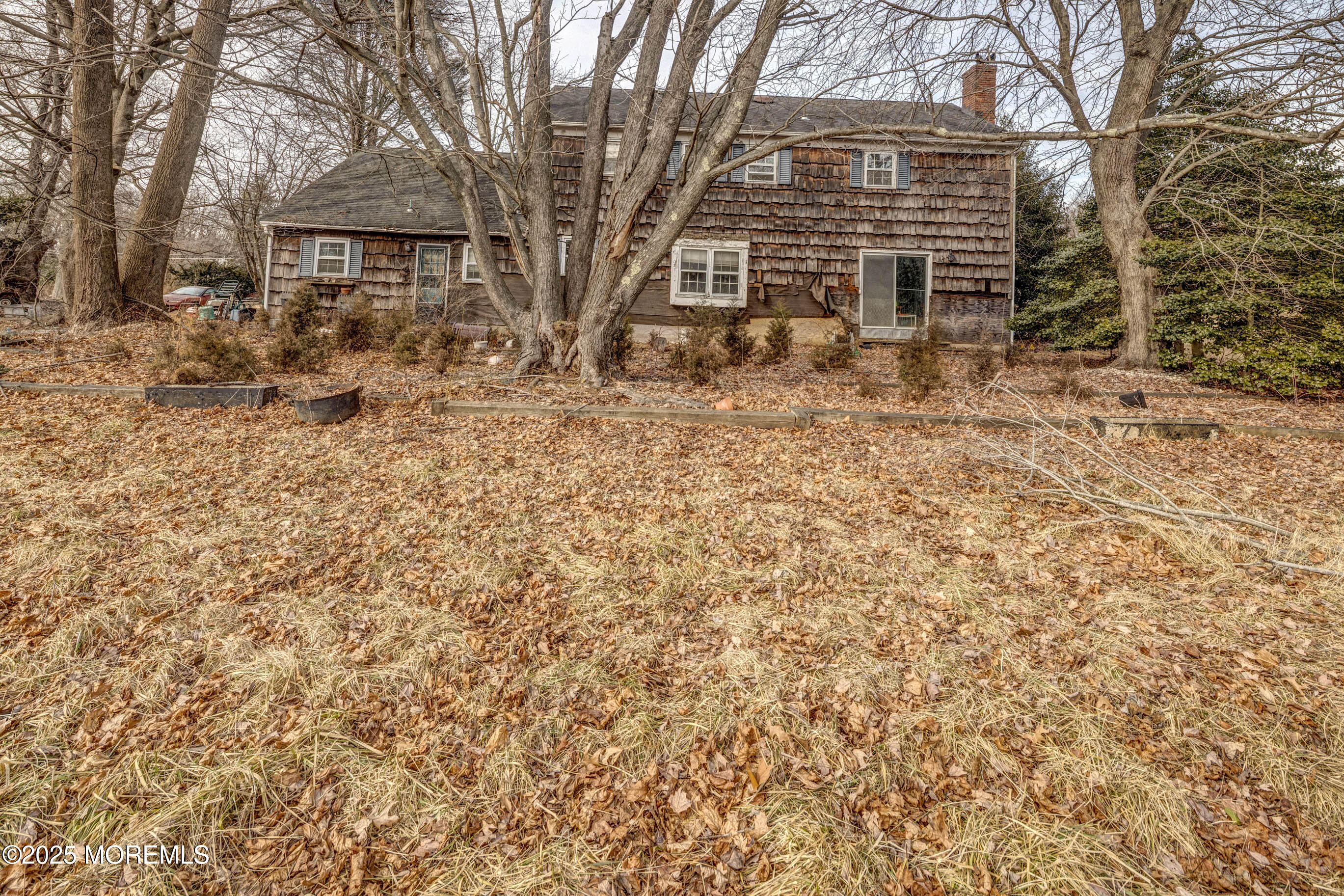 16 Pleasant Valley Road, Morganville, New Jersey image 6