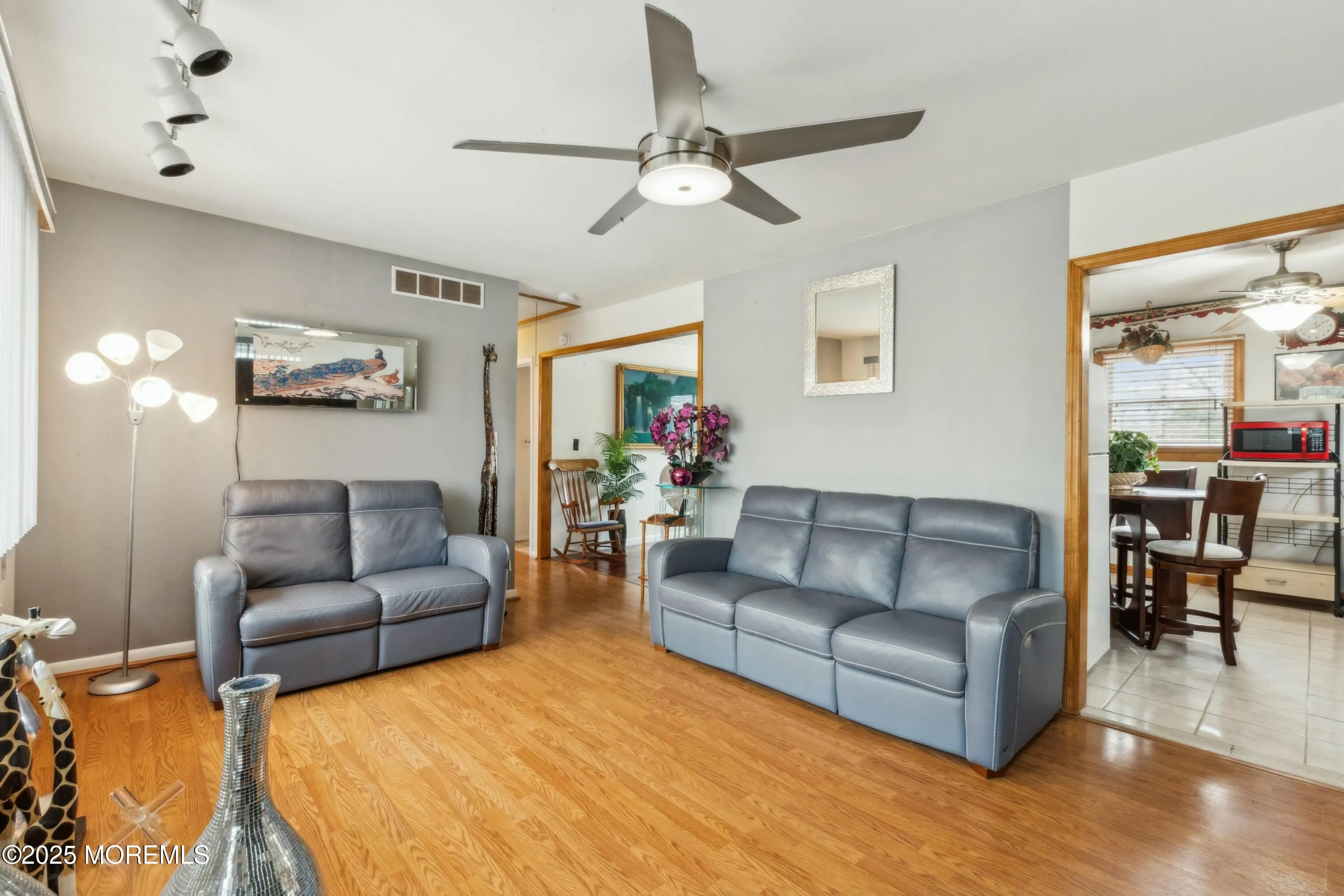 Freehold, New Jersey 07728, United States, 2 Bedrooms Bedrooms, ,1 BathroomBathrooms,Residential,Active,112352