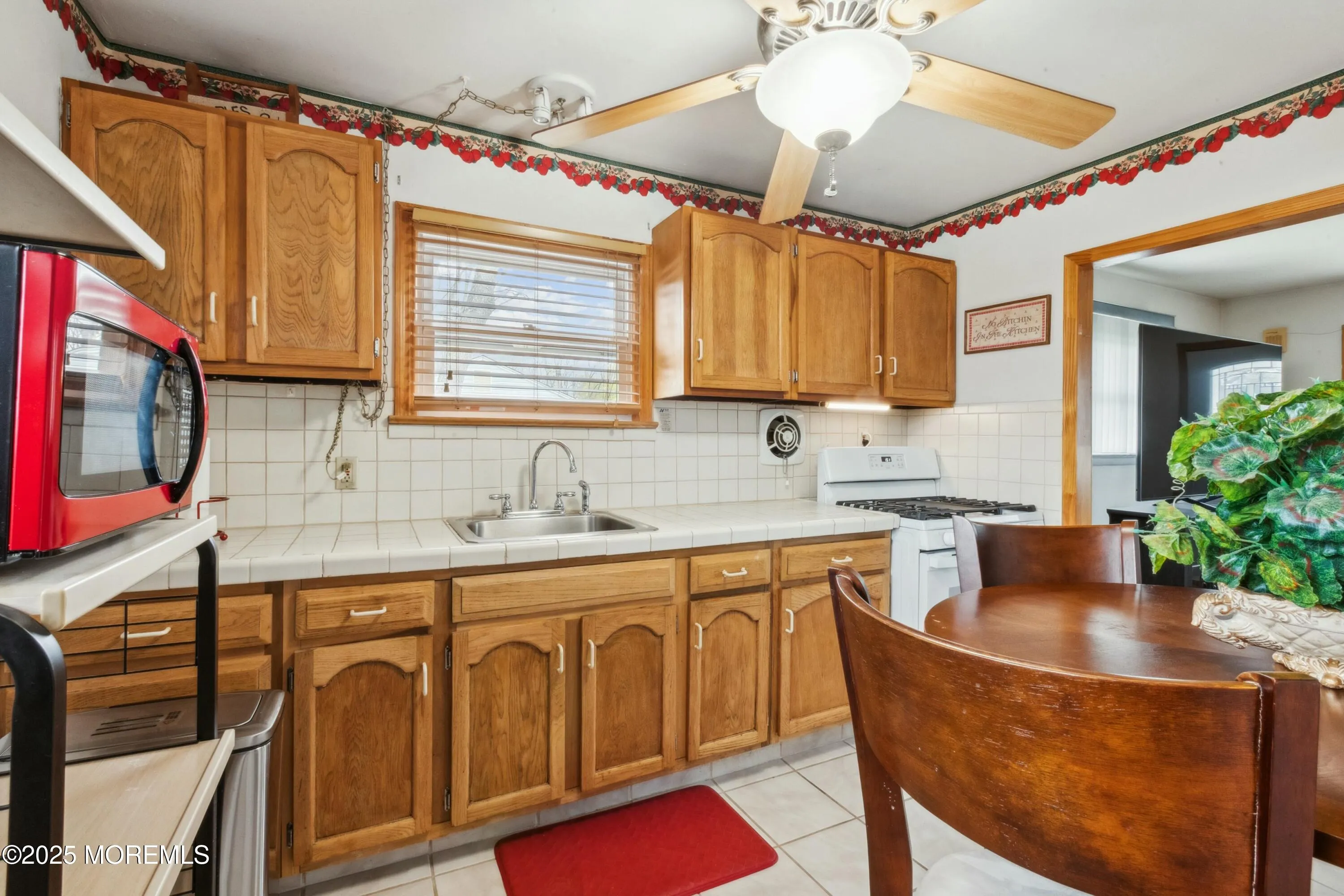 Freehold, New Jersey 07728, United States, 2 Bedrooms Bedrooms, ,1 BathroomBathrooms,Residential,Active,112352