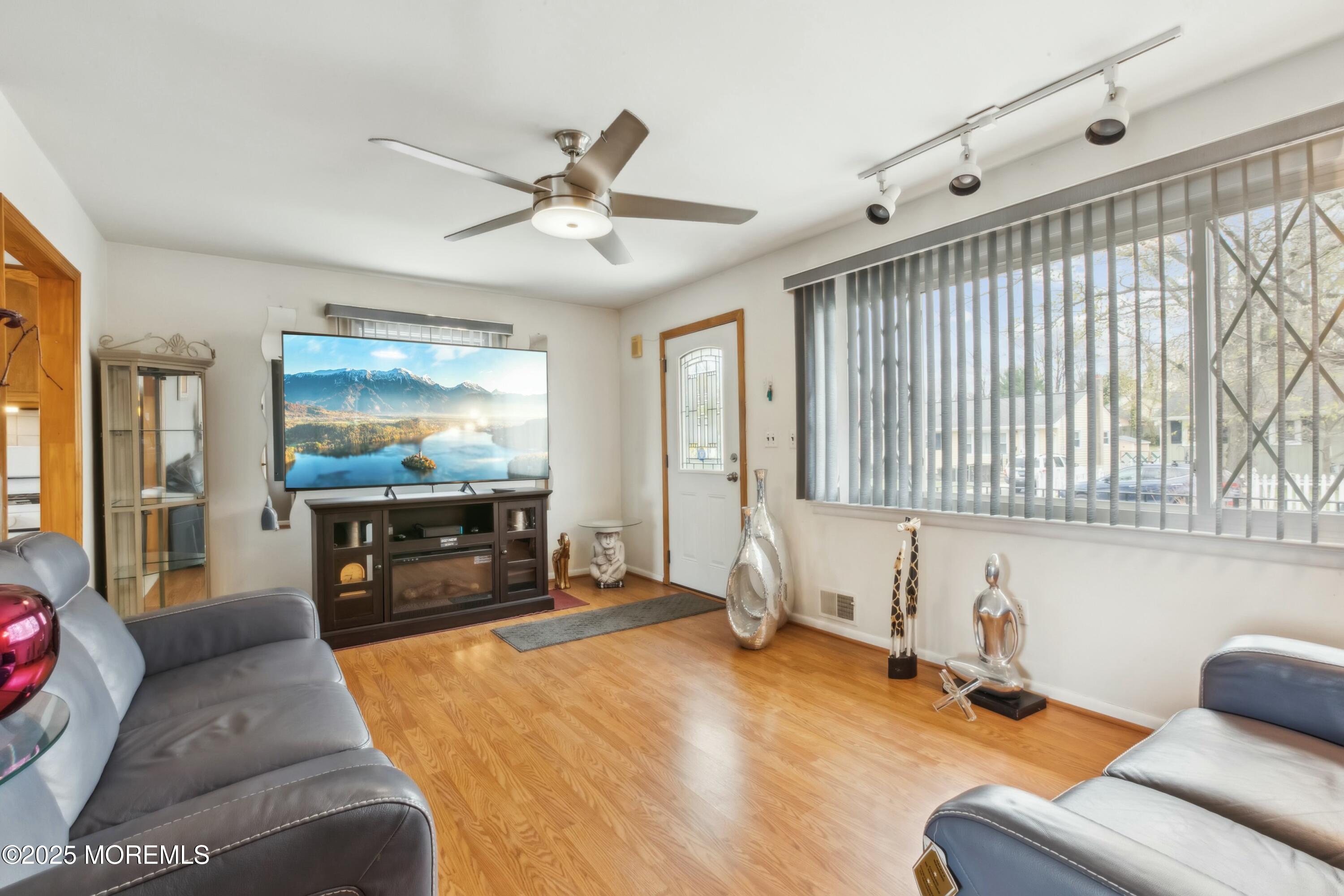 45 Bond Street, Freehold, New Jersey image 6