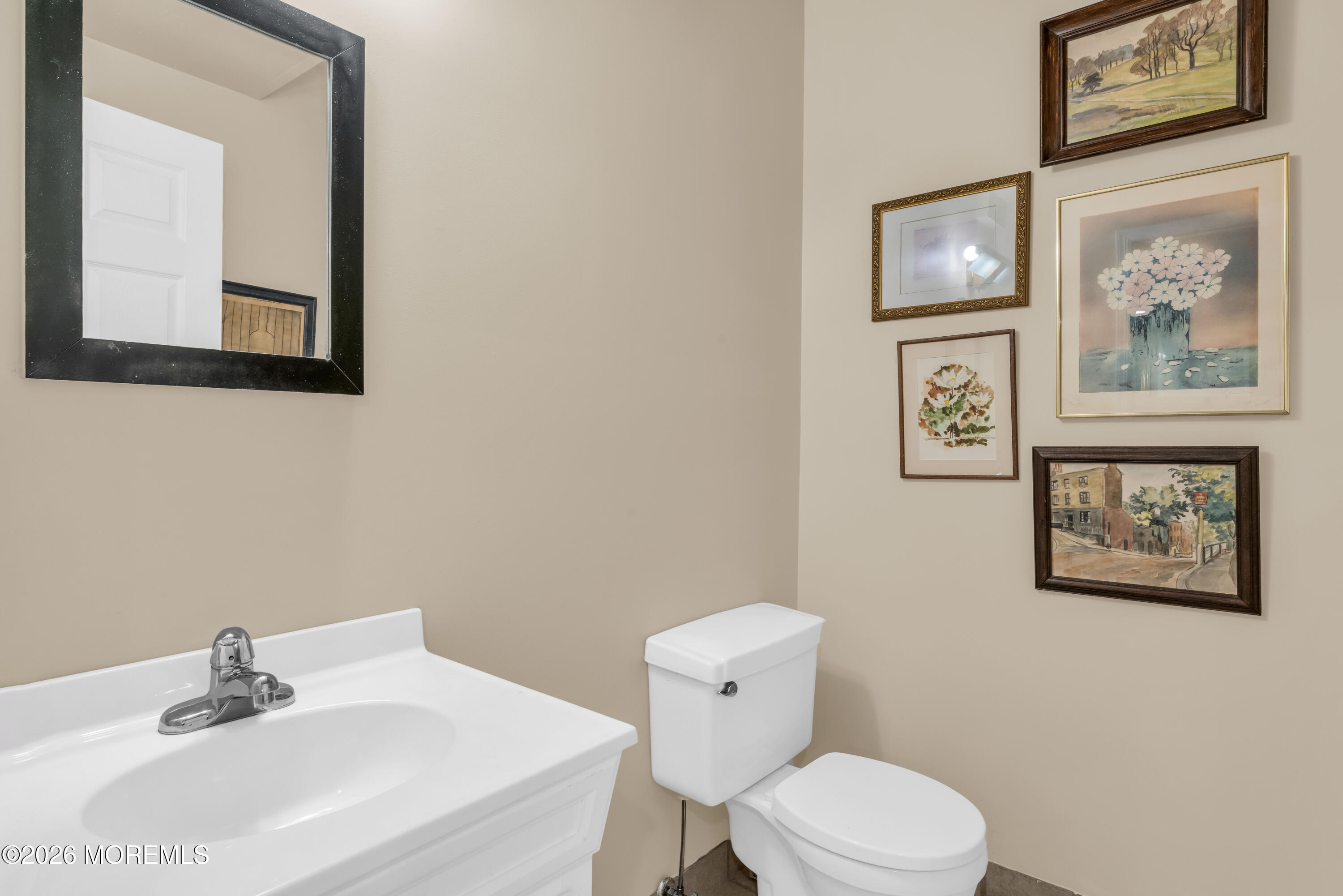 Manalapan, New Jersey, 07726, United States, 5 Bedrooms Bedrooms, ,4 BathroomsBathrooms,Residential,Active,2035088