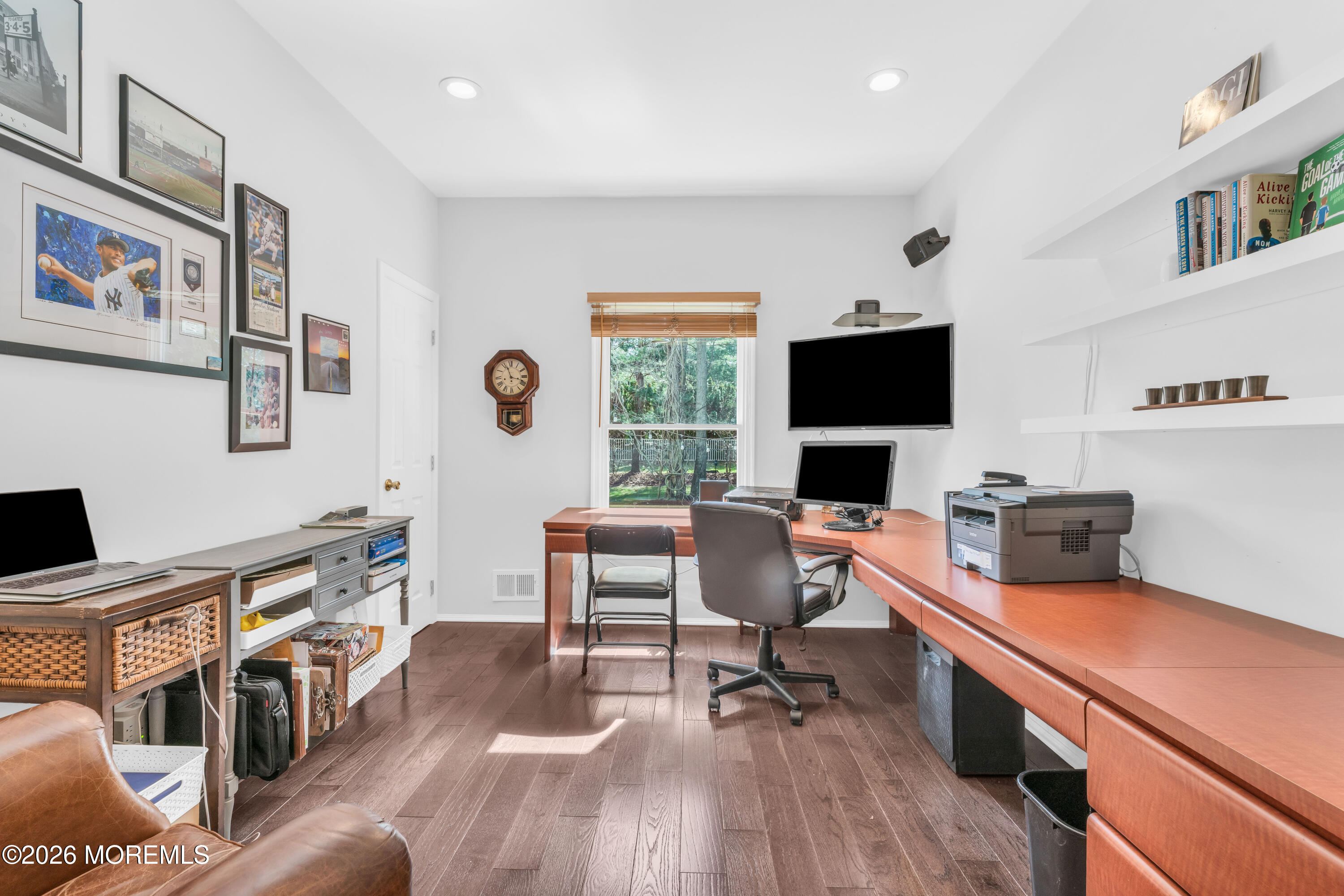 Manalapan, New Jersey, 07726, United States, 5 Bedrooms Bedrooms, ,4 BathroomsBathrooms,Residential,Active,2035088