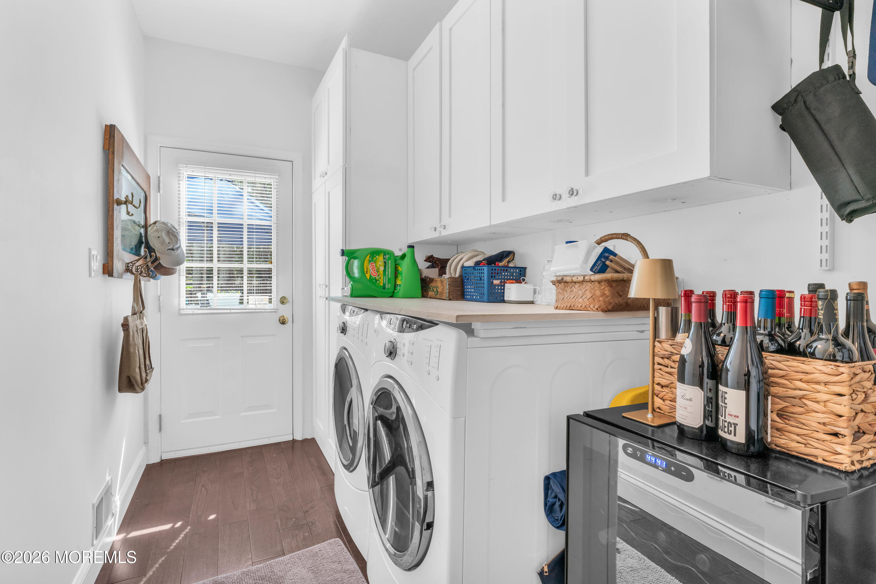 Manalapan, New Jersey, 07726, United States, 5 Bedrooms Bedrooms, ,4 BathroomsBathrooms,Residential,Active,2035088