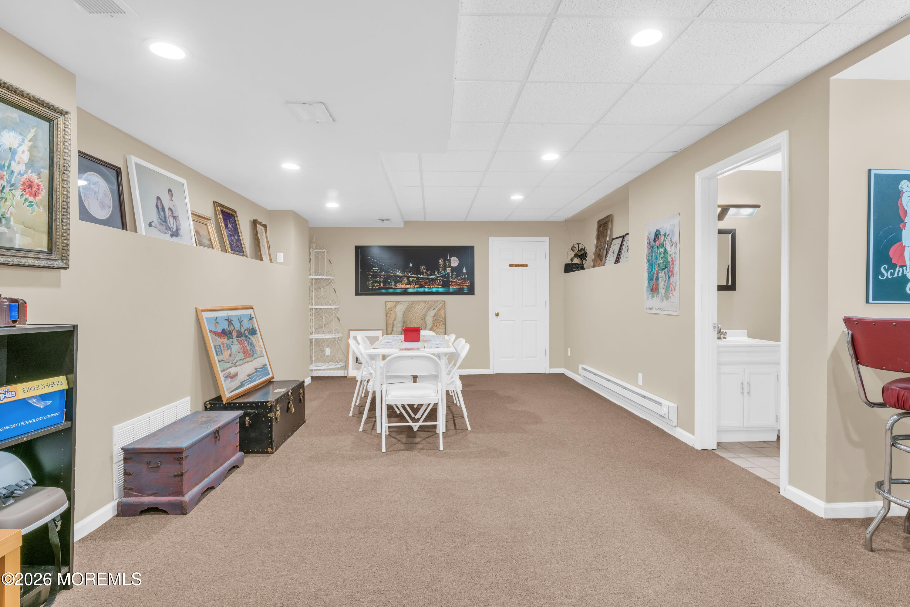 Manalapan, New Jersey, 07726, United States, 5 Bedrooms Bedrooms, ,4 BathroomsBathrooms,Residential,Active,2035088