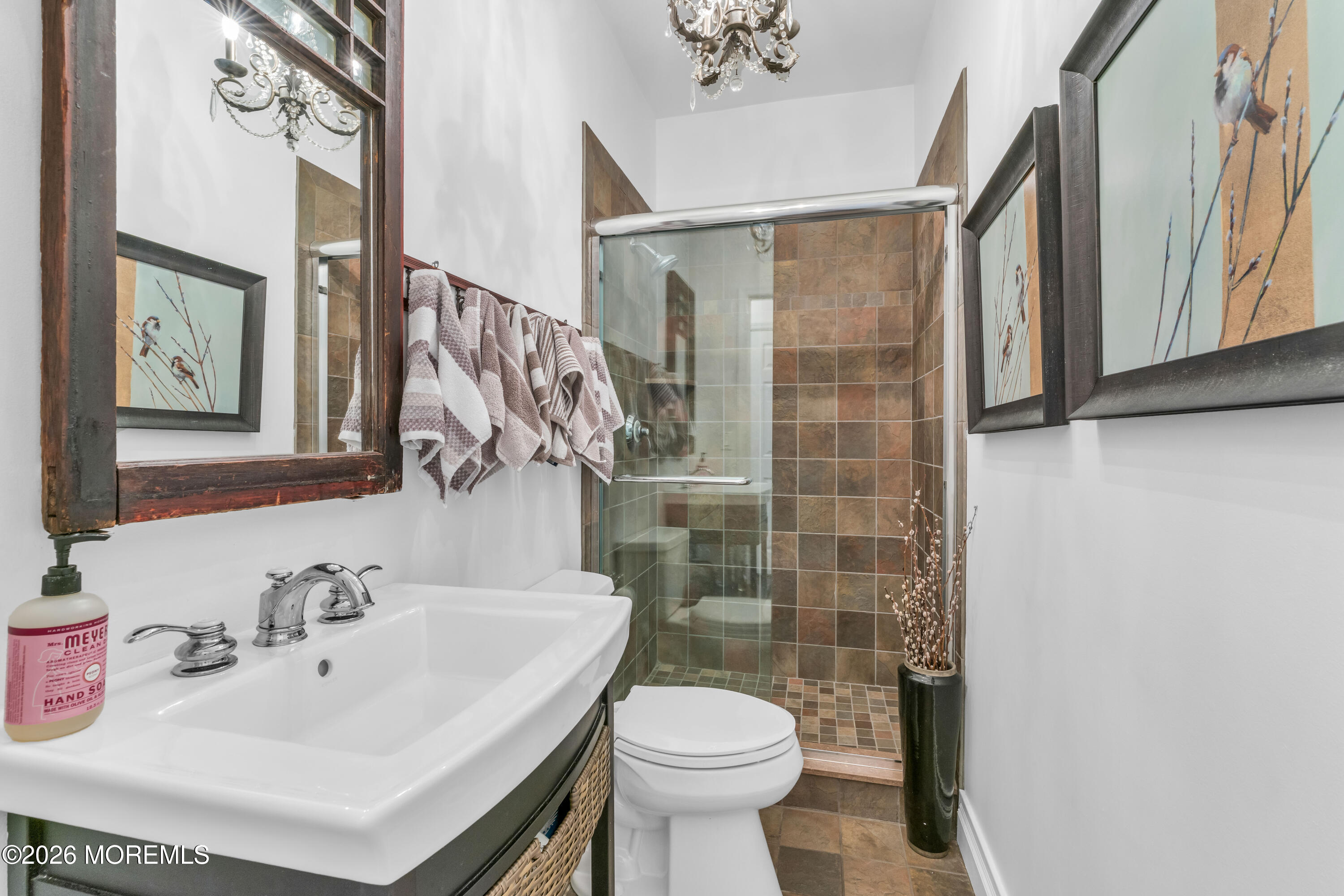 Manalapan, New Jersey, 07726, United States, 5 Bedrooms Bedrooms, ,4 BathroomsBathrooms,Residential,Active,2035088