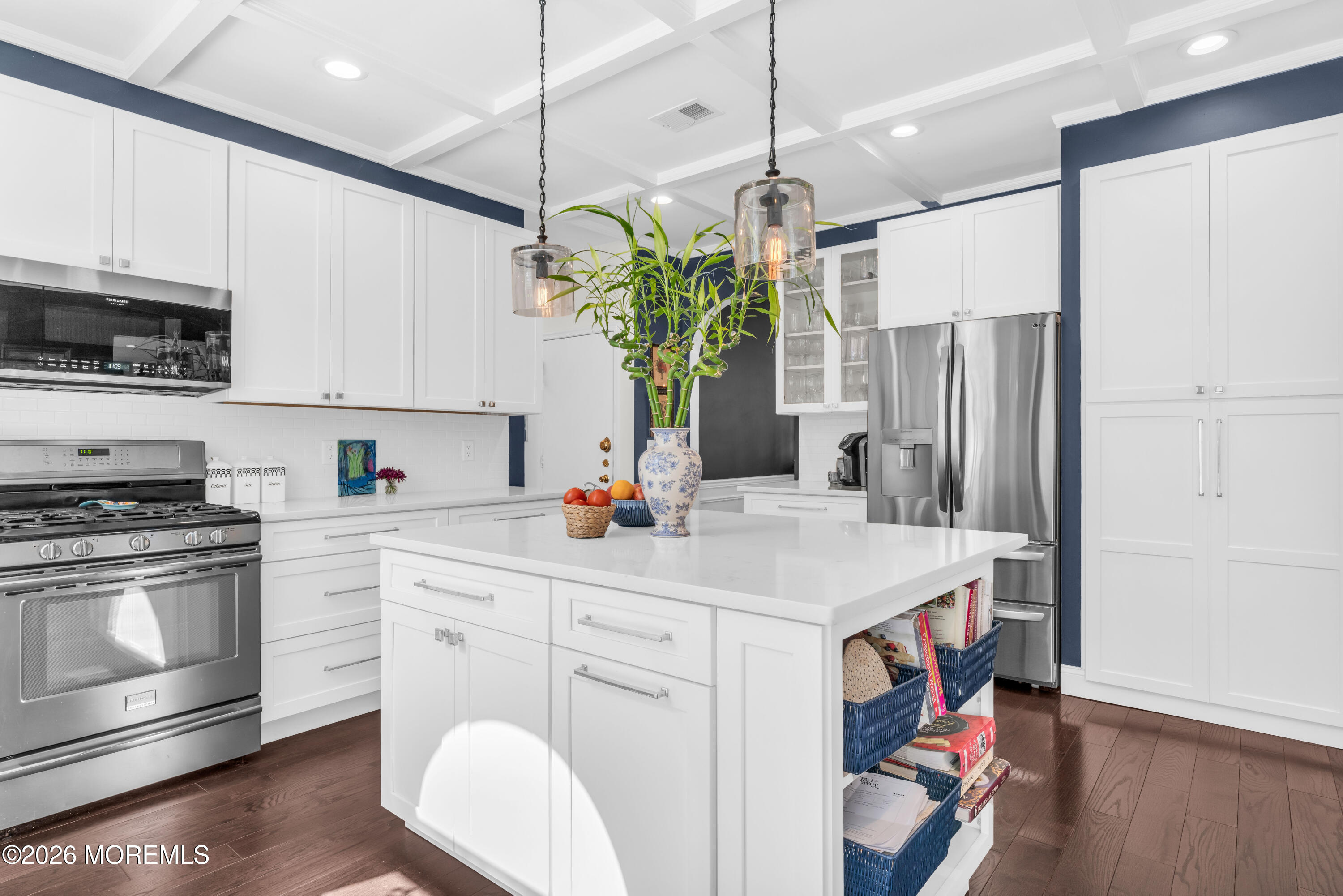 Manalapan, New Jersey, 07726, United States, 5 Bedrooms Bedrooms, ,4 BathroomsBathrooms,Residential,Active,2035088