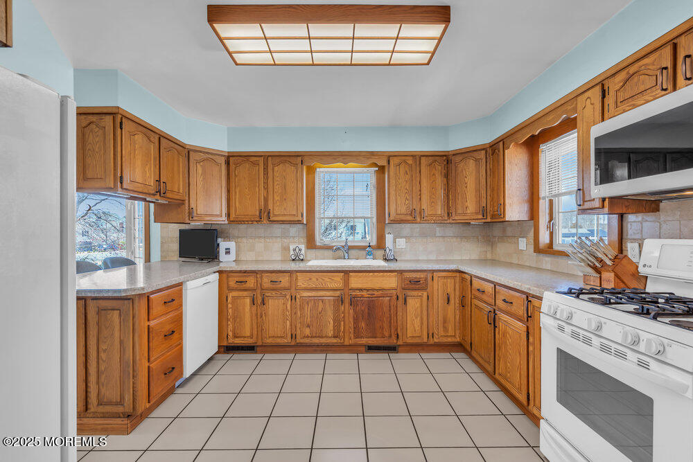 32 Wills Court, Toms River, New Jersey image 11