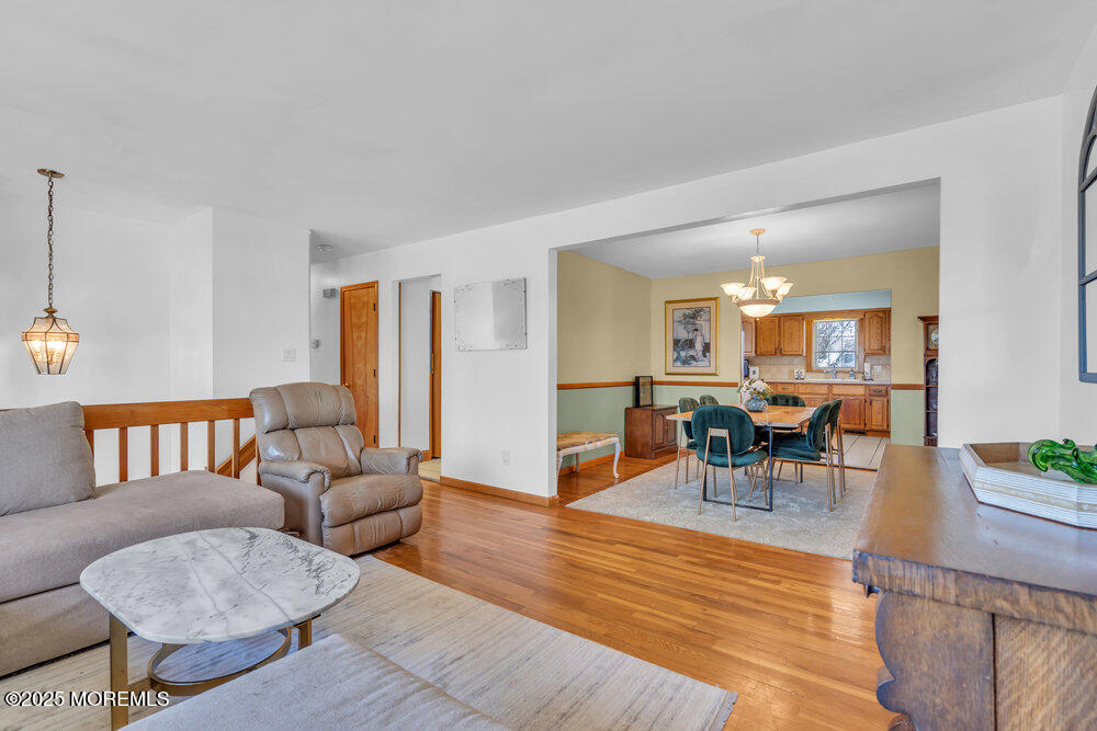 32 Wills Court, Toms River, New Jersey image 8