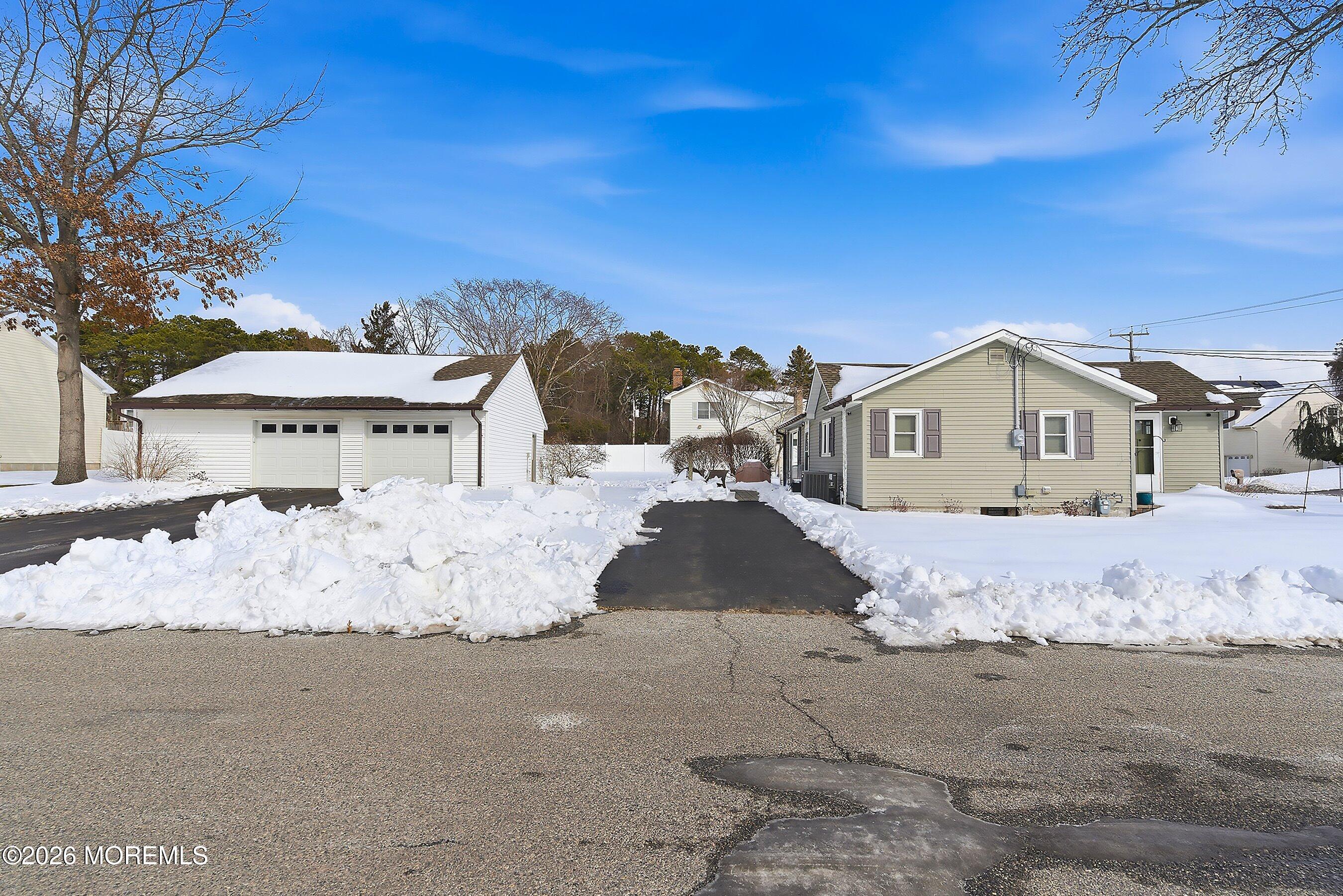 201 Commonwealth Boulevard